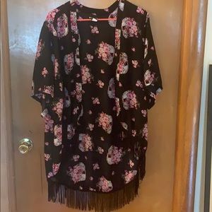 Skulls and roses shawl